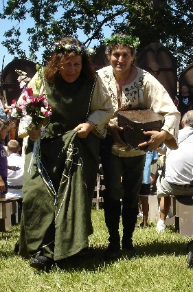 Áindle and Aliyah wedding photo